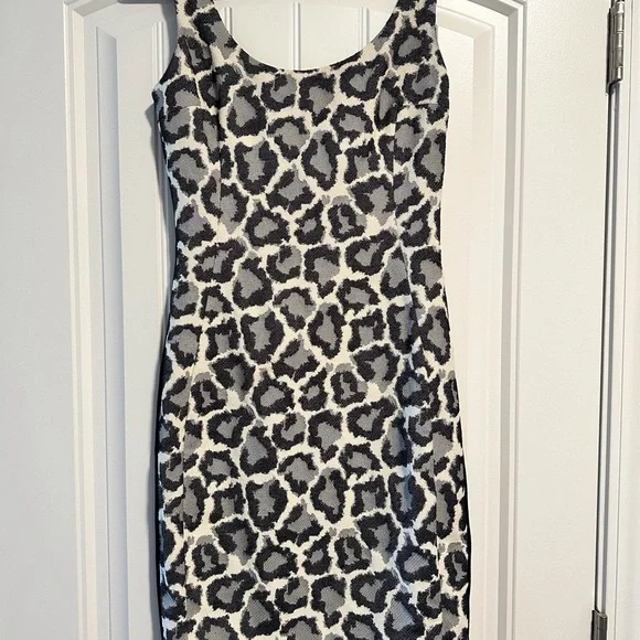 Diane Von Furstenberg Black and Leopard Print Dress - Picture 6 of 6